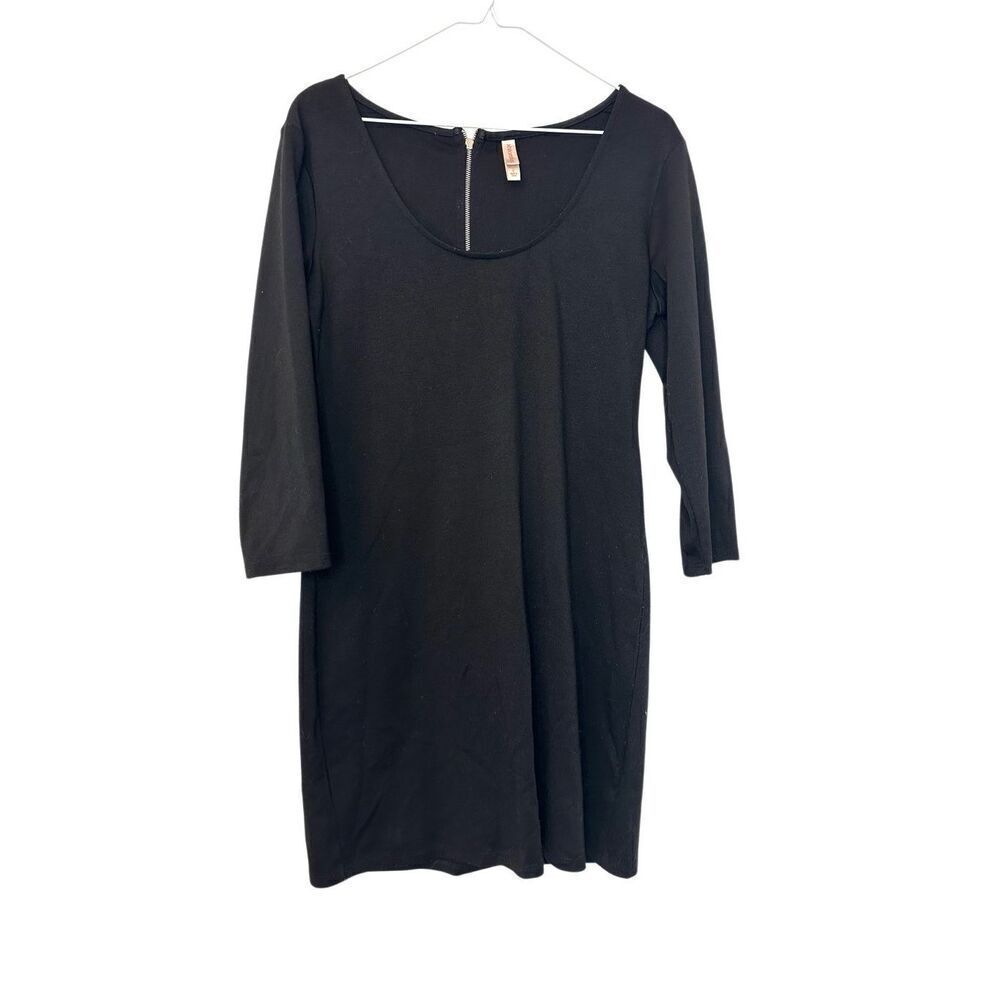 Xhilaration Exposed Back Zip 3/4 Sleeve Scoop Neck Knit Mini Dress Black Large